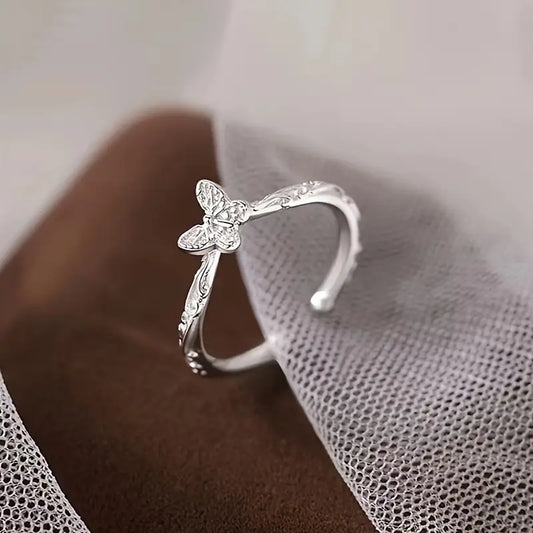 Solitaire Flutter Ring