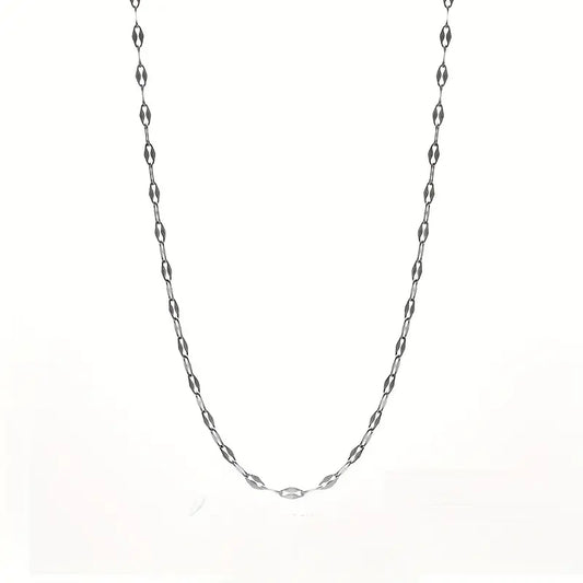 Elegant Stainless Steel Lips Chain Necklace for Men - Stylish Minimalist Design, Golden-Tone Finish