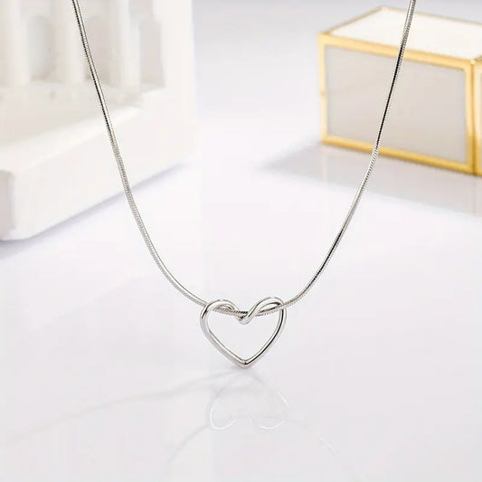 Celestine Heart Pendant Necklace S925 Pure Silver ;Vintage-Inspired Elegance ;Sparkling Stones