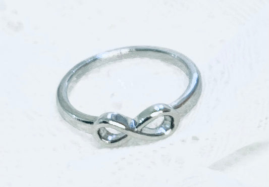 Chic Infinity Knot Ring