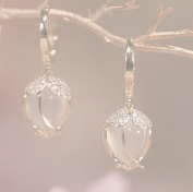 Golden Bloom – Vintage Tulip Pendant Earrings