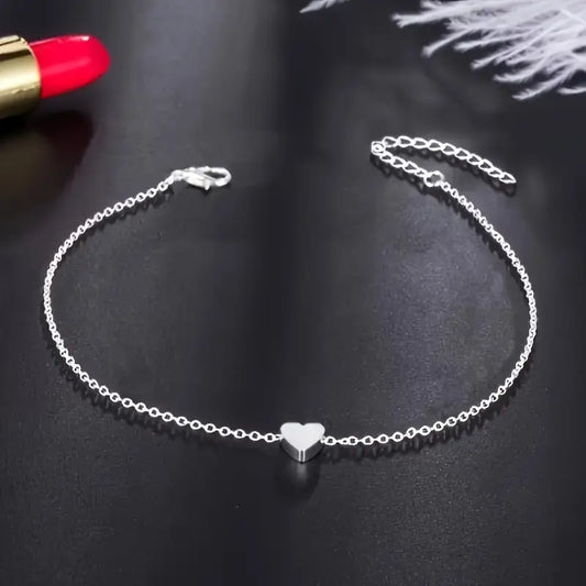 Amora Heart Charm Bracelet Minimalist Golden-Toned &nbsp;Zinc Alloy ;Elegant bracelet